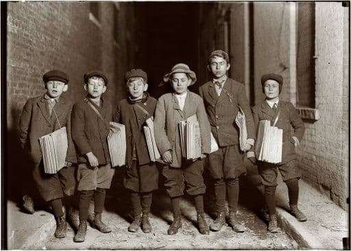 On the Newsstand, Audited Magazines Continue to Slide